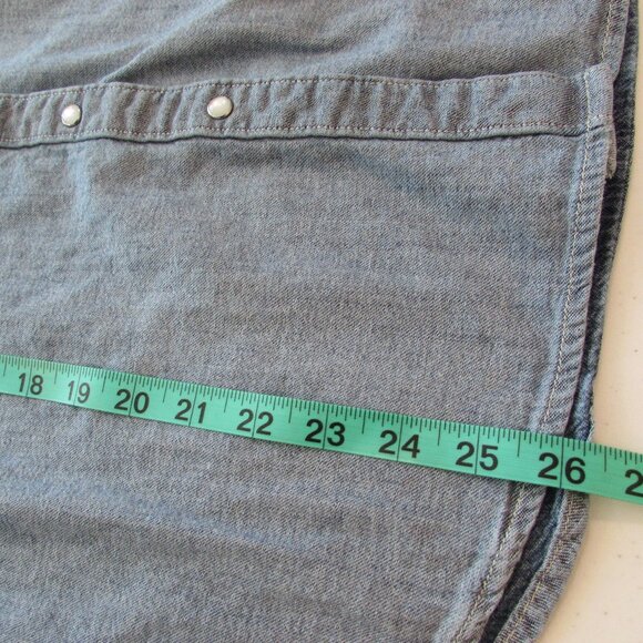 Levi's 2-Tone 100% Cotton Western Denim Pearl Snap Relaxed Button Down - Picture 16 of 16